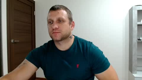 malchyshka online show from October 18, 2025, 10:43 pm