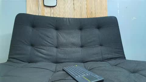 Snapshot of malcompierce chatting on February 13, 2025, 2:23 am Malcom online show from February 13, 2025, 2:23 am