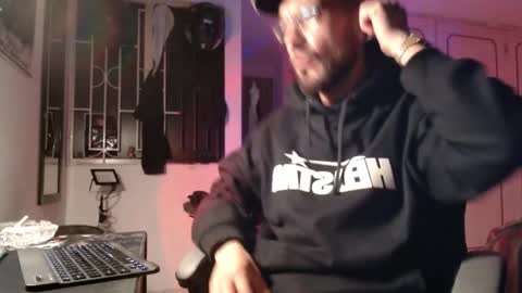malek_xarx online show from March 3, 2026, 10:43 am