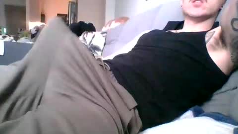 Snapshot of malemuscle11 chatting on December 19, 2024, 4:24 pm Men online show from December 19, 2024, 4:24 pm