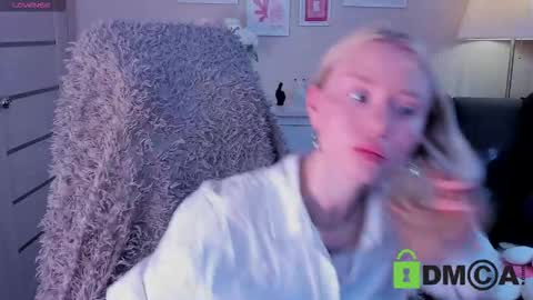 Snapshot of malenaernman chatting on September 26, 2025, 10:19 am Malena online show from September 26, 2025, 10:19 am
