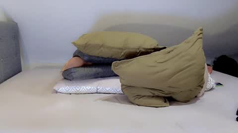 Snapshot of malepawg chatting on October 17, 2025, 8:55 pm Pawg phat ass white guy online show from October 17, 2025, 8:55 pm