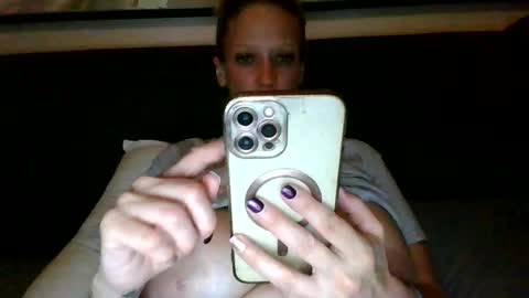 malibumelons online show from January 8, 2026, 3:31 am