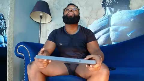 Snapshot of malik_arellano chatting on October 2, 2025, 2:13 pm The King Malik online show from October 2, 2025, 2:13 pm
