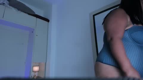 Snapshot of malikbrave chatting on September 15, 2025, 12:05 pm Mariana online show from September 15, 2025, 12:05 pm