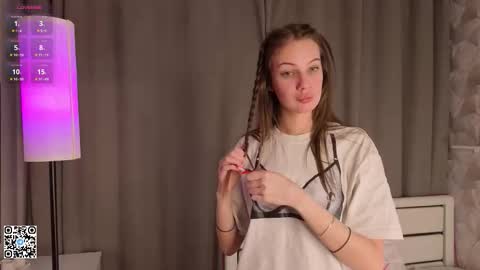 Evelyn online show from February 2, 2026, 4:11 am