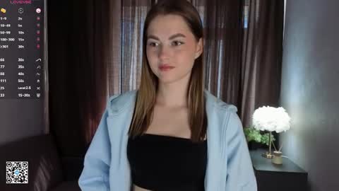 Mia online show from June 12, 2026, 4:11 am
