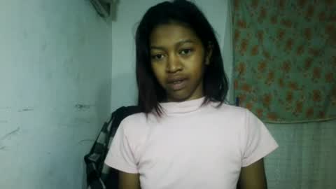 Snapshot of malluna4 chatting on June 21, 2026, 1:30 am Malluna online show from June 21, 2026, 1:30 am