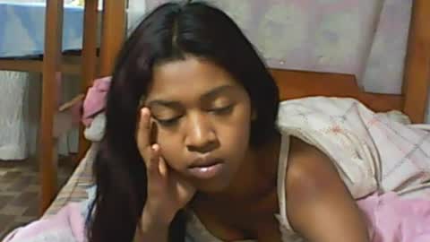 Snapshot of malluna4 chatting on July 15, 2026, 10:48 pm Malluna online show from July 15, 2026, 10:48 pm