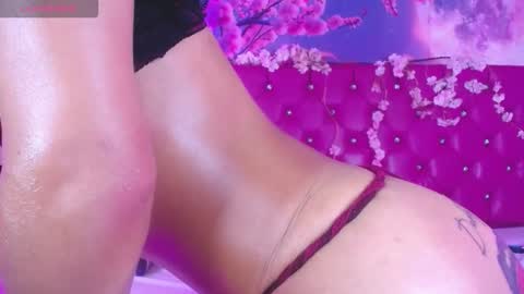 Malory online show from November 4, 2025, 3:27 am