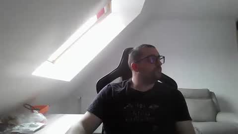 Snapshot of malou2927 chatting on December 8, 2024, 9:46 am breton online show from December 8, 2024, 9:46 am