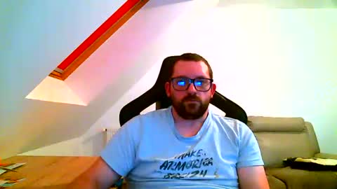 Snapshot of malou2927 chatting on December 27, 2024, 10:59 pm breton online show from December 27, 2024, 10:59 pm