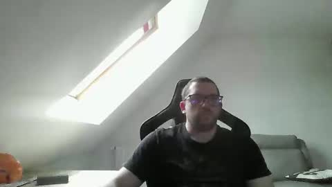 Snapshot of malou2927 chatting on January 5, 2025, 12:31 pm breton online show from January 5, 2025, 12:31 pm