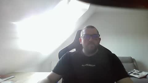 Snapshot of malou2927 chatting on January 26, 2025, 12:33 pm breton online show from January 26, 2025, 12:33 pm