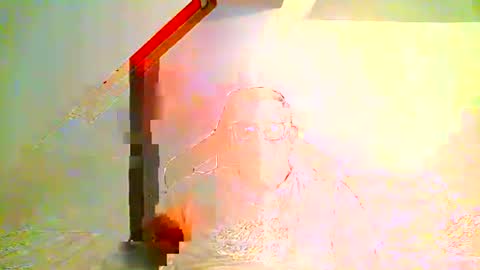 Snapshot of malou2927 chatting on February 2, 2025, 7:35 pm breton online show from February 2, 2025, 7:35 pm