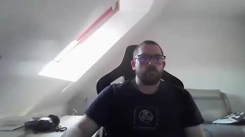 Snapshot of malou2927 chatting on February 15, 2025, 4:56 pm breton online show from February 15, 2025, 4:56 pm