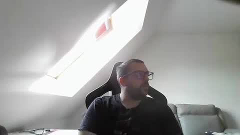 Snapshot of malou2927 chatting on October 26, 2025, 9:59 am breton online show from October 26, 2025, 9:59 am