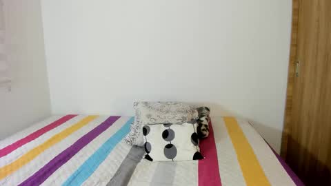 instagram  nueela   online show from March 12, 2026, 7:20 pm