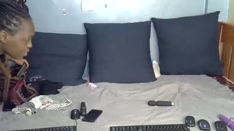 mama_pussie online show from November 15, 2025, 2:20 am