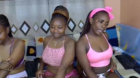 mama_pussie online show from February 6, 2026, 1:43 am