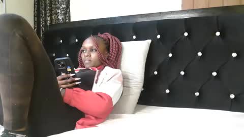 mamaa online show from September 14, 2025, 5:01 pm