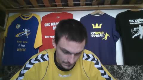 mamamia1789 online show from November 4, 2025, 10:47 am