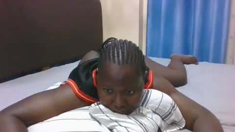 mamasita2023 online show from February 8, 2025, 6:01 pm