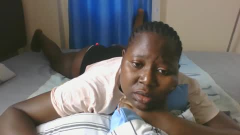 mamasita2023 online show from February 14, 2025, 7:38 am