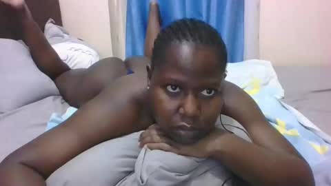 mamasita2023 online show from February 24, 2025, 5:20 pm