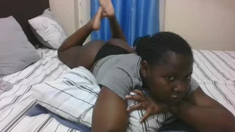 mamasita2023 online show from March 5, 2025, 3:40 pm