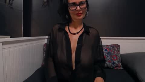 ioana love online show from May 21, 2026, 9:11 pm