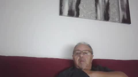 OLDMANFREE online show from October 12, 2025, 1:48 am