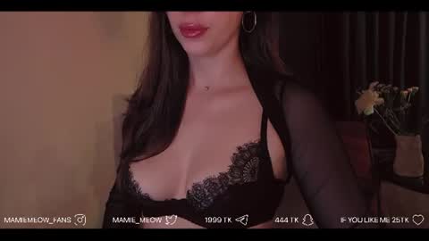 Snapshot of mamiemeow chatting on June 9, 2026, 6:19 pm Your Miss Alice online show from June 9, 2026, 6:19 pm