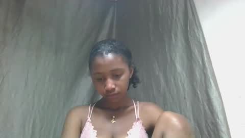 mamieriela online show from April 12, 2026, 10:31 am