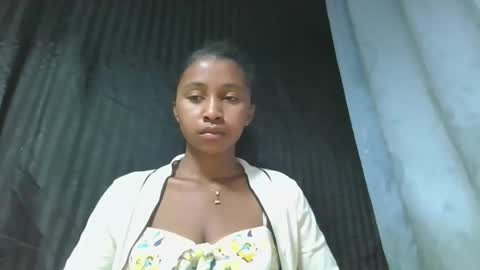 mamieriela online show from April 22, 2026, 7:15 pm