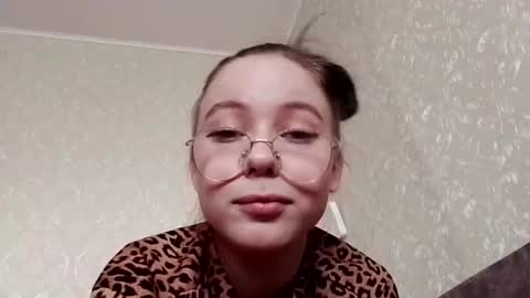 Mia online show from August 1, 2026, 10:14 am