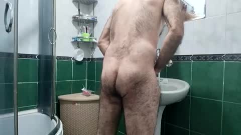 mamuka157 online show from October 1, 2025, 2:39 am