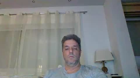 man211172 online show from January 9, 2026, 6:42 pm