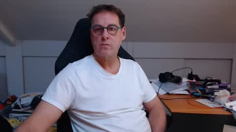 Snapshot of man2havefun chatting on December 10, 2024, 10:38 am man2havefun online show from December 10, 2024, 10:38 am