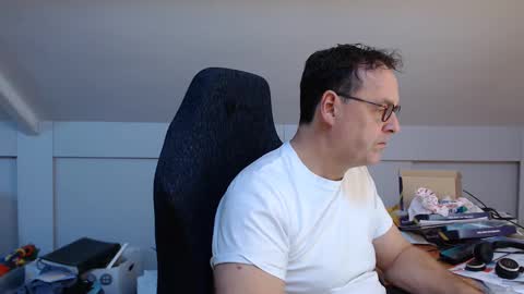 Snapshot of man2havefun chatting on January 2, 2025, 12:24 pm man2havefun online show from January 2, 2025, 12:24 pm