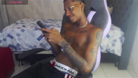 Snapshot of man_san11 chatting on December 24, 2024, 4:19 pm man_san11 online show from December 24, 2024, 4:19 pm