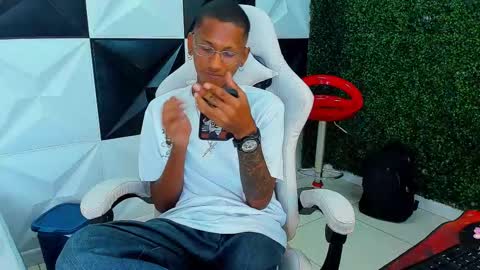 Snapshot of man_san11 chatting on November 3, 2025, 3:35 pm man_san11 online show from November 3, 2025, 3:35 pm