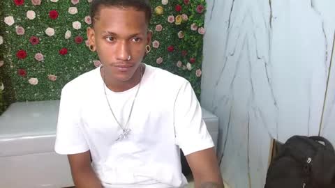 man_san11 online show from December 15, 2025, 3:49 pm