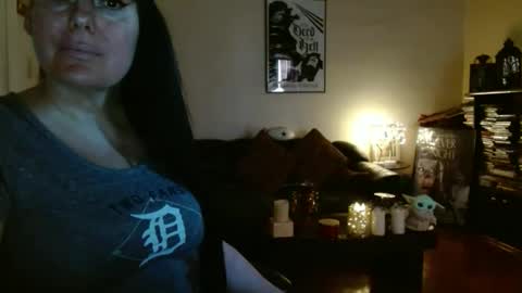 mandaloriangirlsfight online show from March 10, 2026, 8:36 pm