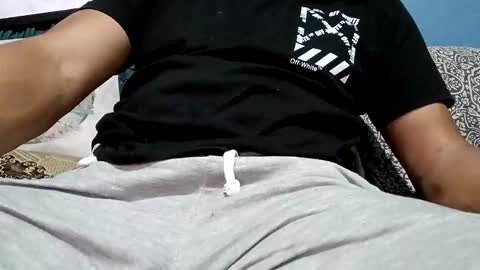 mandrilo7379 online show from January 6, 2026, 6:17 am