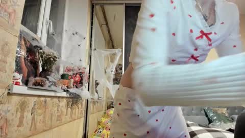 Mandy online show from October 1, 2025, 3:40 pm