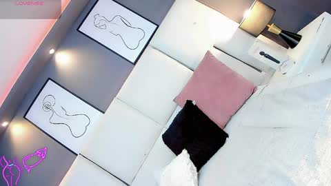 manellyksparklee online show from May 23, 2026, 1:26 pm