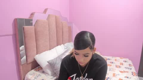 Snapshot of manelykgonzalez chatting on September 17, 2025, 7:59 pm M A N E L I K online show from September 17, 2025, 7:59 pm