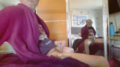 Snapshot of mangomann chatting on November 21, 2025, 10:36 am mangomann online show from November 21, 2025, 10:36 am