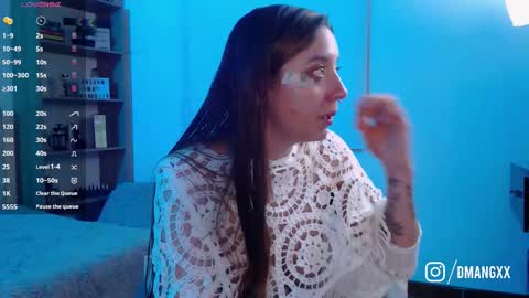 Snapshot of mangxx chatting on November 4, 2025, 1:59 am Danny online show from November 4, 2025, 1:59 am